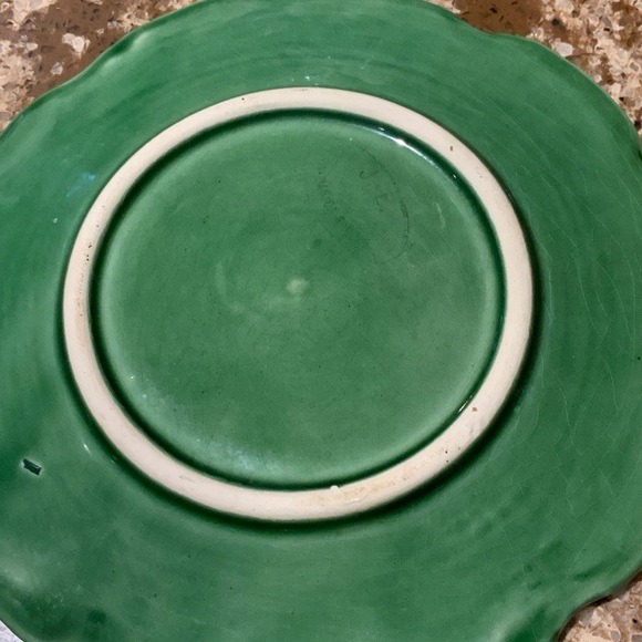 Small Vintage Cabbage shaped Tureen - Picture 6 of 16